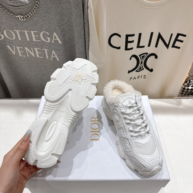 DIOR CHRONO SNEAKER 25S IN WHITE LAMBSKIN AND MESH FABRIC STYLE 11