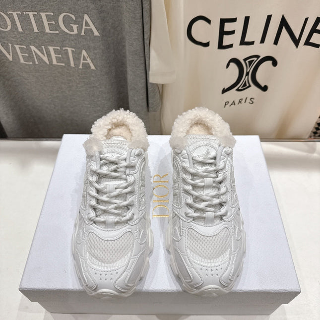DIOR CHRONO SNEAKER 25S IN WHITE LAMBSKIN AND MESH FABRIC STYLE 11