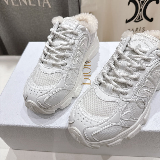 DIOR CHRONO SNEAKER 25S IN WHITE LAMBSKIN AND MESH FABRIC STYLE 11