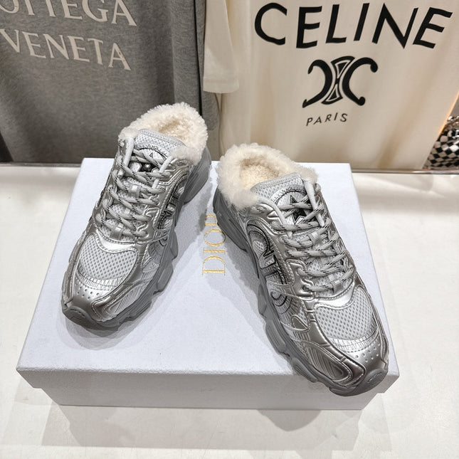 DIOR CHRONO SNEAKER 25S IN SILVER LAMBSKIN AND MESH FABRIC STYLE 10