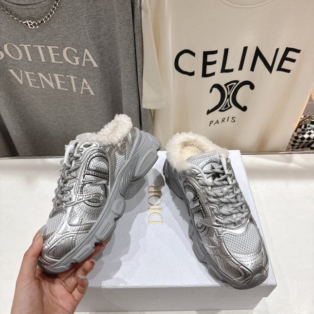 DIOR CHRONO SNEAKER 25S IN SILVER LAMBSKIN AND MESH FABRIC STYLE 10