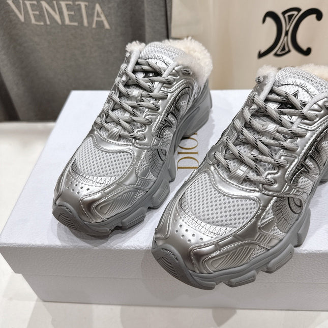 DIOR CHRONO SNEAKER 25S IN SILVER LAMBSKIN AND MESH FABRIC STYLE 10