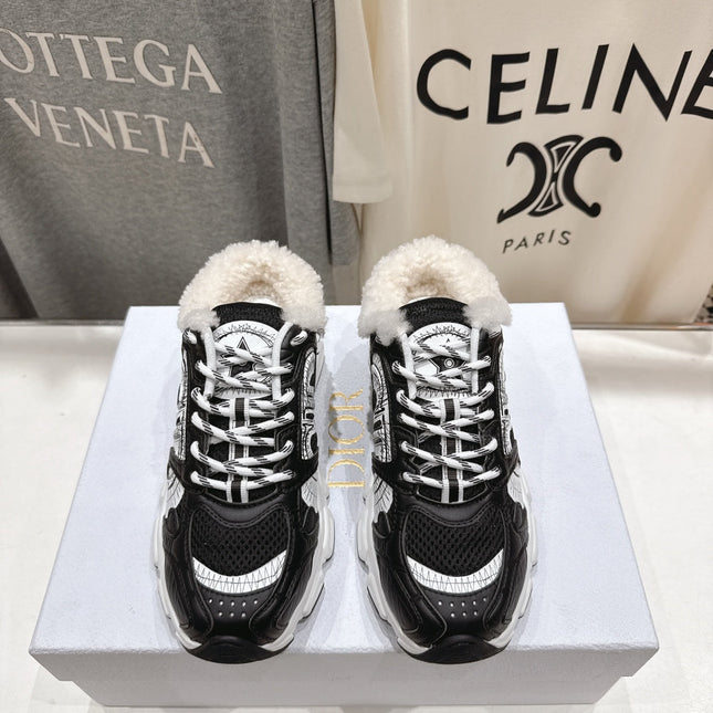 DIOR CHRONO SNEAKER 25S IN BLACK LAMBSKIN AND MESH FABRIC STYLE 4
