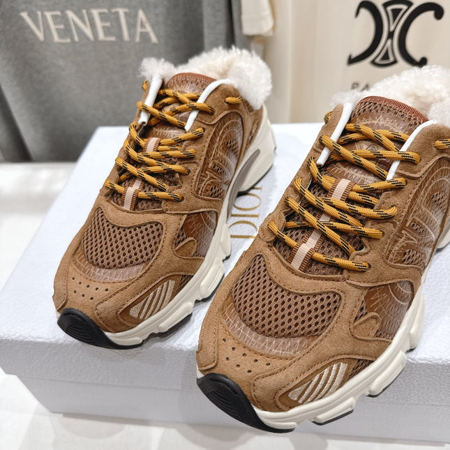 DIOR CHRONO SNEAKER 25S IN BROWN SUEDE AND MESH FABRIC