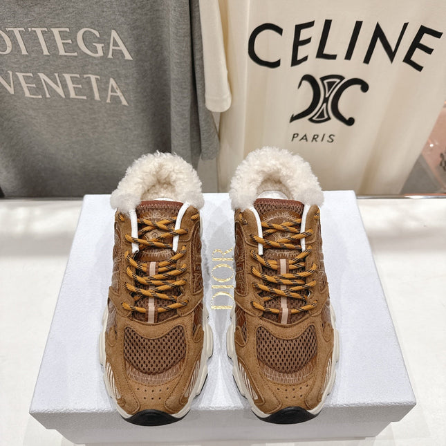 DIOR CHRONO SNEAKER 25S IN BROWN SUEDE AND MESH FABRIC