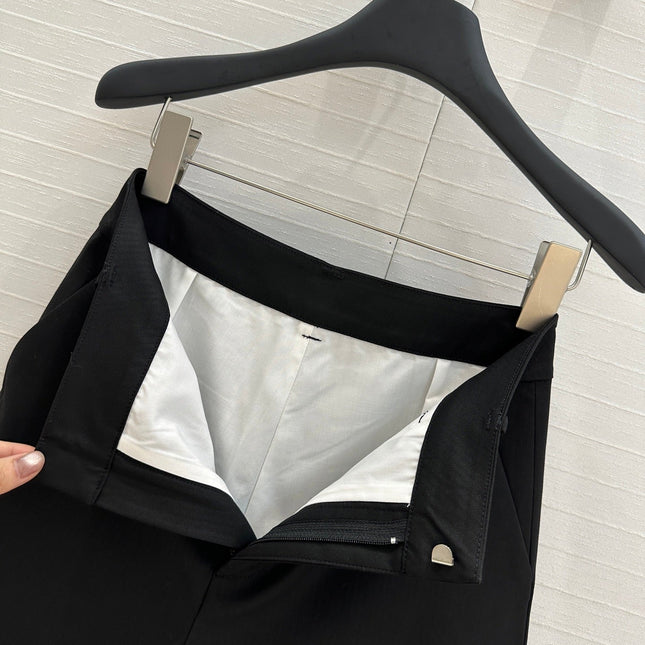 LOEWE MID-LENGTH BLACK WHITE MIX PANTS WITH LOGO