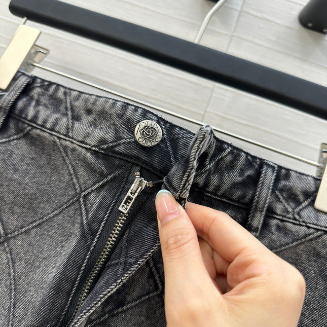 CHANEL DENIM SKIRT WITH DIAMOND PATTERN 276112