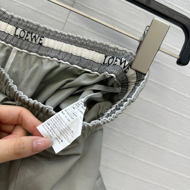 LOEWE SHORTS WITH ELASTIC WAIST AND DRAWSTRING 276085
