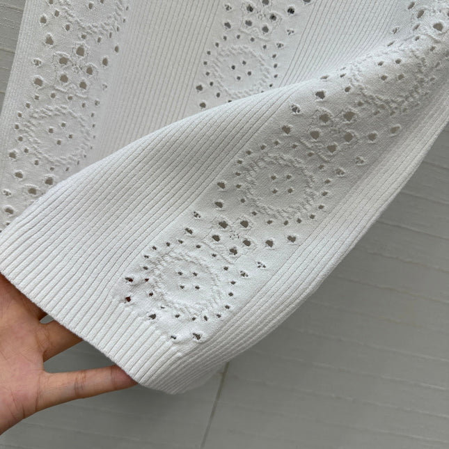 CHANEL SLEEVELESS TOP STYLE 62