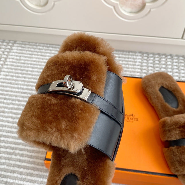HM 25S GIULIA SANDAL IN BROWN SHEARLING WITH SILVER HARDWARE