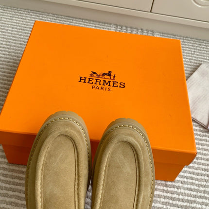 HM 25S ANKLE BOOTS IN WARM BEIGE GOLD SUEDE
