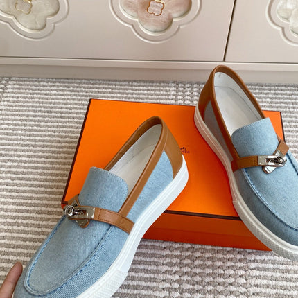 HM 25S SLIP-ON IN SKY BLUE CANVAS AND BROWN LAMBSKIN WITH SILVER HARDWARE