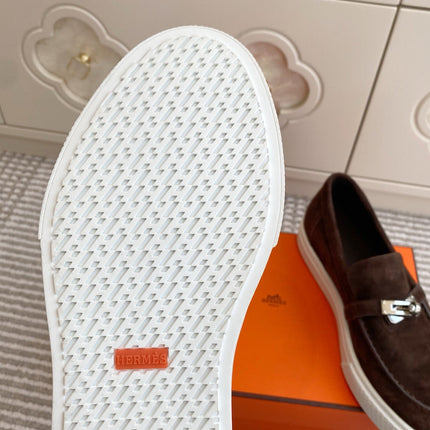 HM 25S SLIP-ON IN DARK BROWN SUEDE WITH SILVER HARDWARE