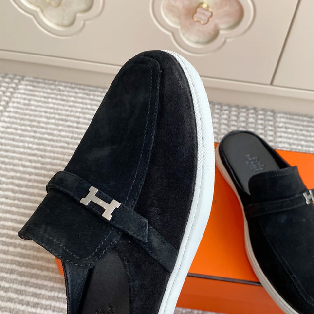 HM 25S MULES IN BLACK SUEDE WITH SILVER HARDWARE