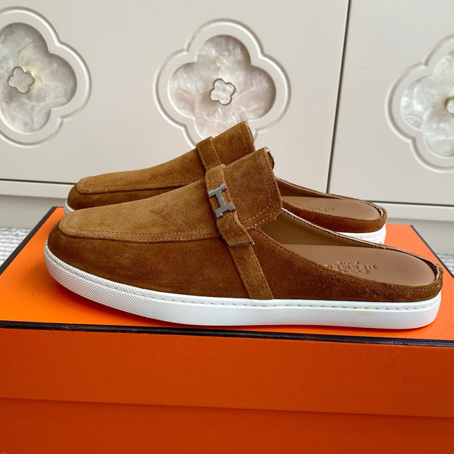 HM 25S MULES IN BROWN SUEDE WITH SILVER HARDWARE