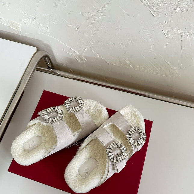 SLIDY VIV’ FUR STRASS BUCKLE MULES IN LIGHT GREY SUEDE AND CREAM SHEARLING INSOLE