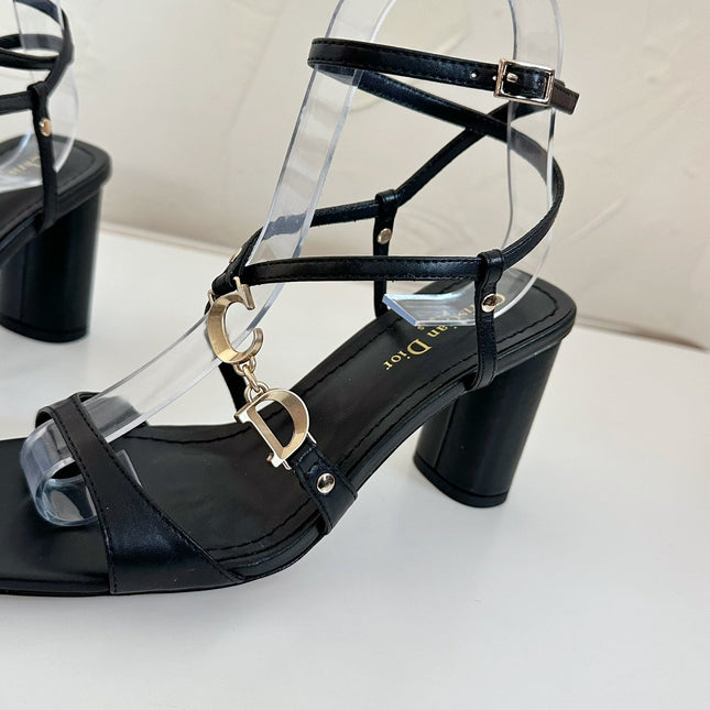 MEDIUM SQUARE HEEL SANDAL IN BLACK LAMBSKIN