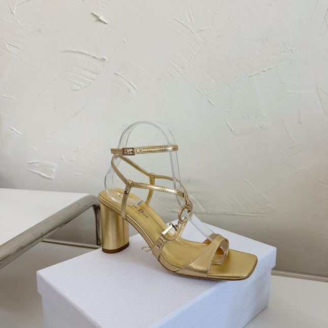 MEDIUM SQUARE HEEL SANDAL IN GOLD LAMBSKIN
