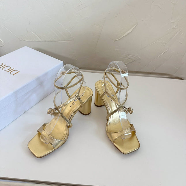 MEDIUM SQUARE HEEL SANDAL IN GOLD LAMBSKIN