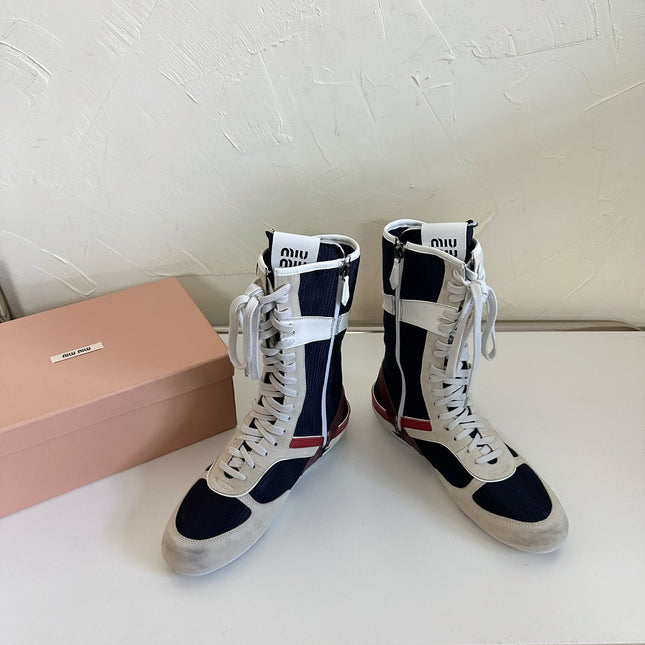 LACE-UP KNEE BOOTS IN BEIGE SUEDE AND NAVY MESH