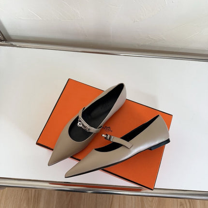 KIARA FLAT PUMP IN KHAKI BROWN CALFSKIN