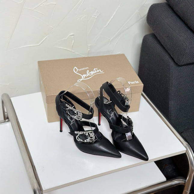 GIDDYLINA LARGE METAL BUCKLES STRAP PUMPS IN BLACK CALFSKIN