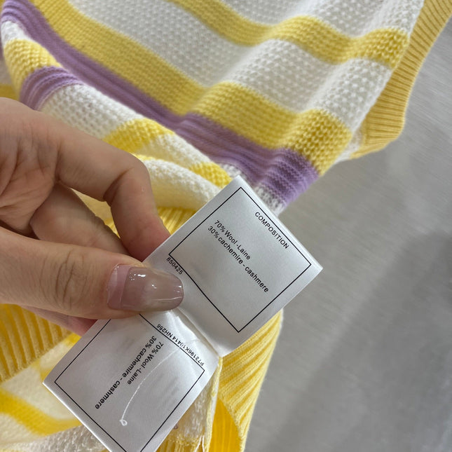 CHANEL STRIPED SLEEVELESS KNIT TOP 263403