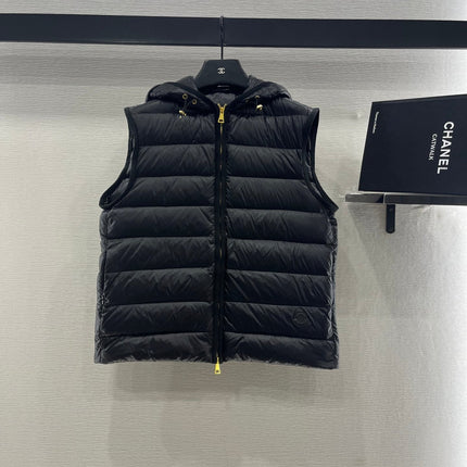MONCLER 25S JACKET IN BLACK 307609