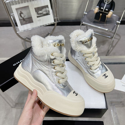 MARTIN BOOTS IN SILVER CALFSKIN AND LAMB FUR LINING