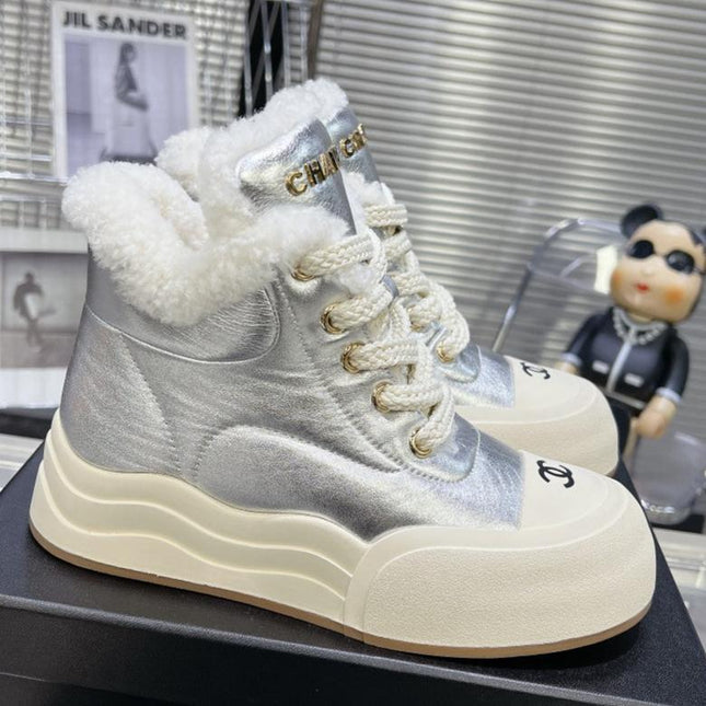 MARTIN BOOTS IN SILVER CALFSKIN AND LAMB FUR LINING