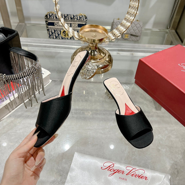 CRYSTAL HEEL MULE IN BLACK SILK