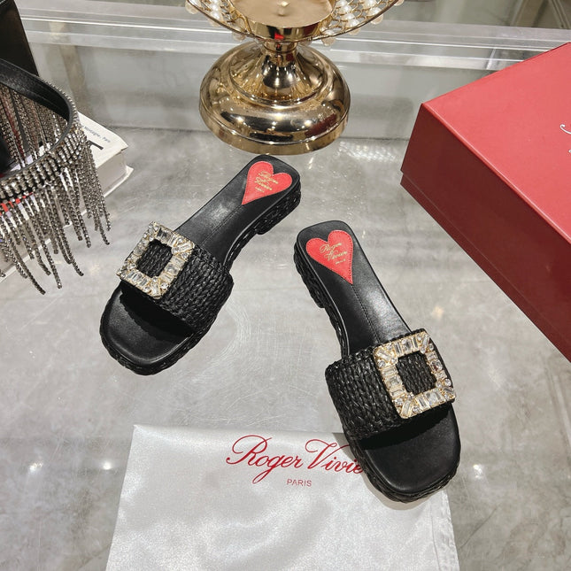 ESPADRILLES MULES IN BLACK RAFFIA