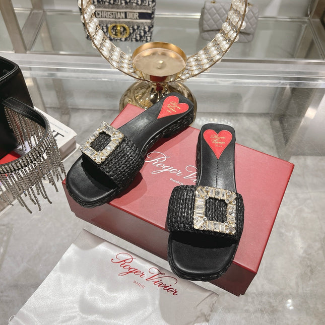 ESPADRILLES MULES IN BLACK RAFFIA