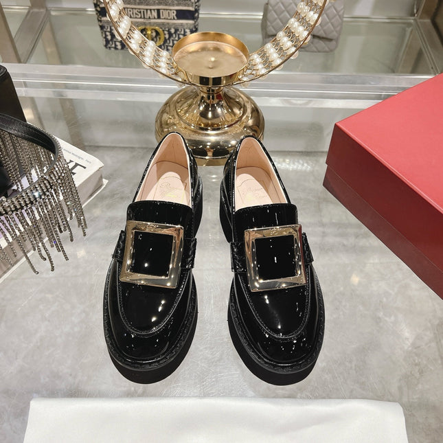 VIV' RANGERS LOAFERS IN BLACK PATENT CALFSKIN GOLD BUCKLE