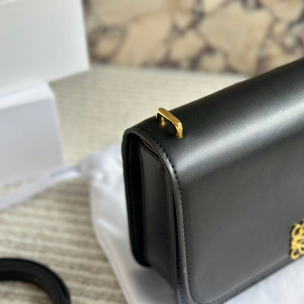 LOE GOYA BAG 23 IN BLACK SILK CALFSKIN