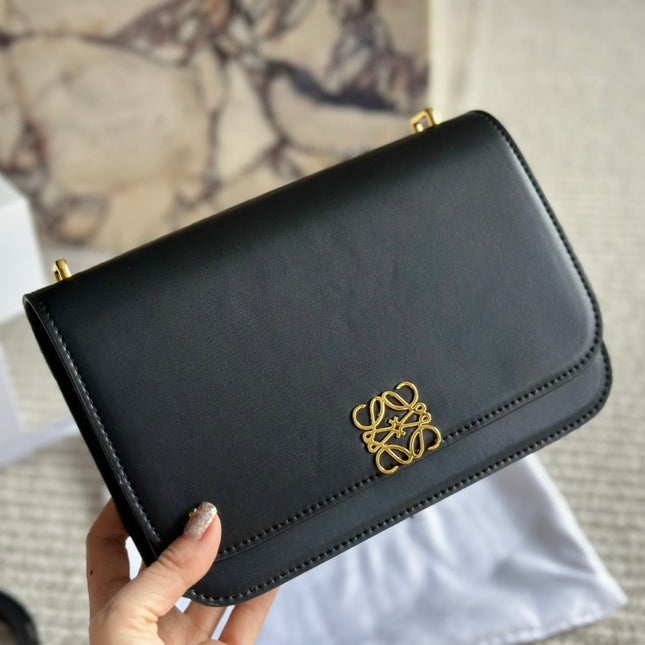 LOE GOYA BAG 23 IN BLACK SILK CALFSKIN