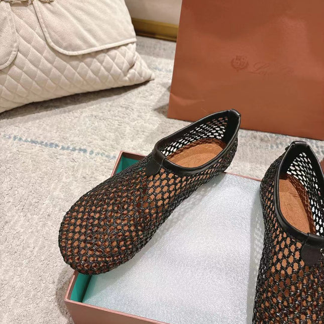 FLAT SHOES IN BLACK MESH FABRIC