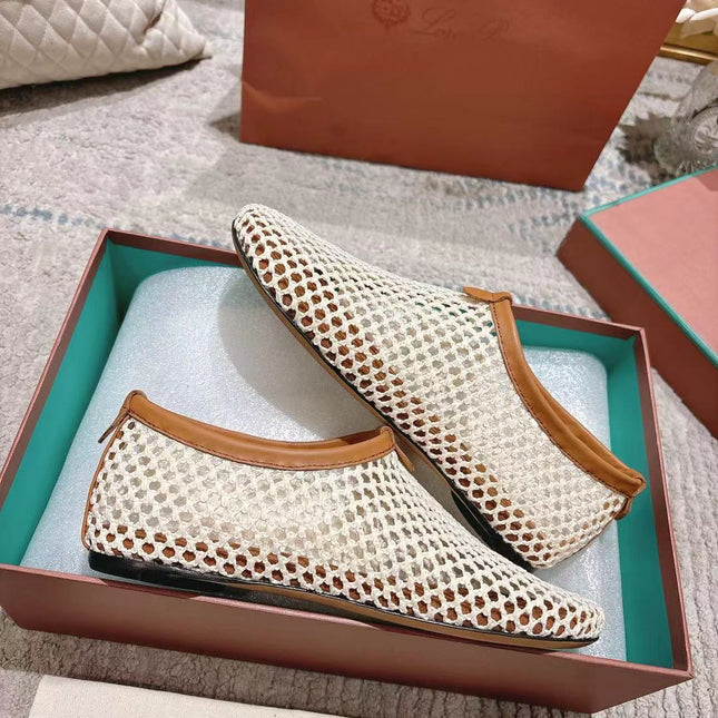 FLAT SHOES IN CREAM WHITE MESH FABRIC