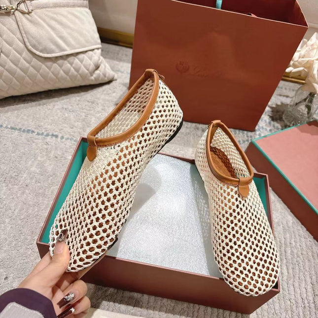 FLAT SHOES IN CREAM WHITE MESH FABRIC