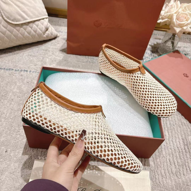 FLAT SHOES IN CREAM WHITE MESH FABRIC