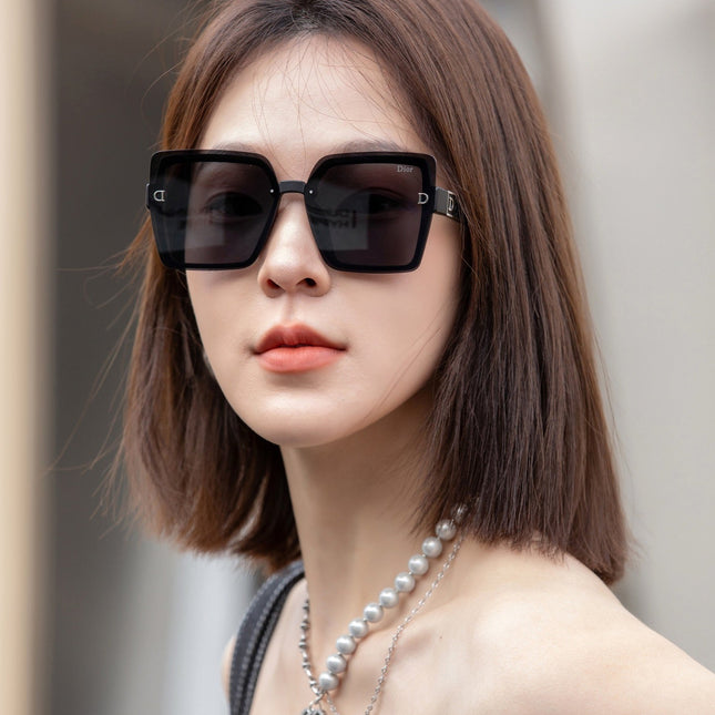MONTAIGNE SUNGLASS CD1086 IN ACETATE