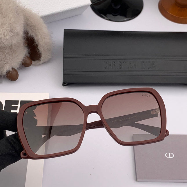 MONTAIGNE SUNGLASS D7732 IN BROWN ACETATE