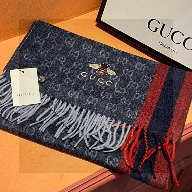 CHANEL 25S SCARF 190 IN CASHMERE 718528