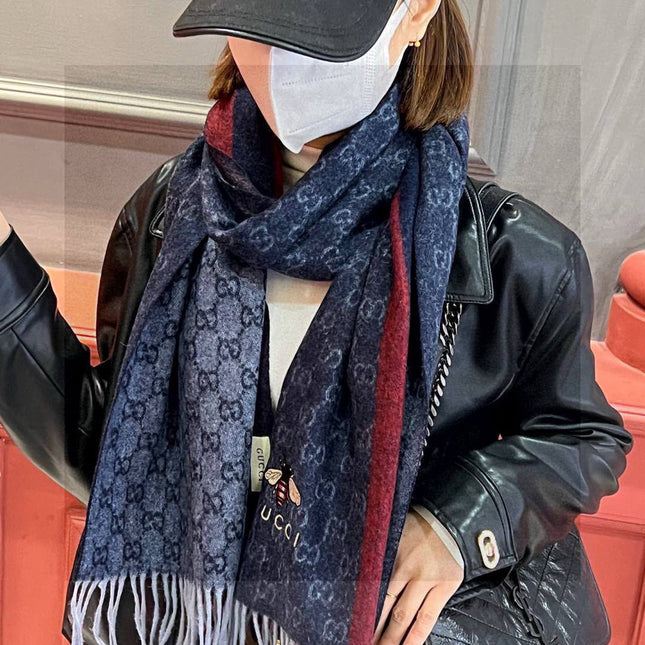 CHANEL 25S SCARF 190 IN CASHMERE 718528