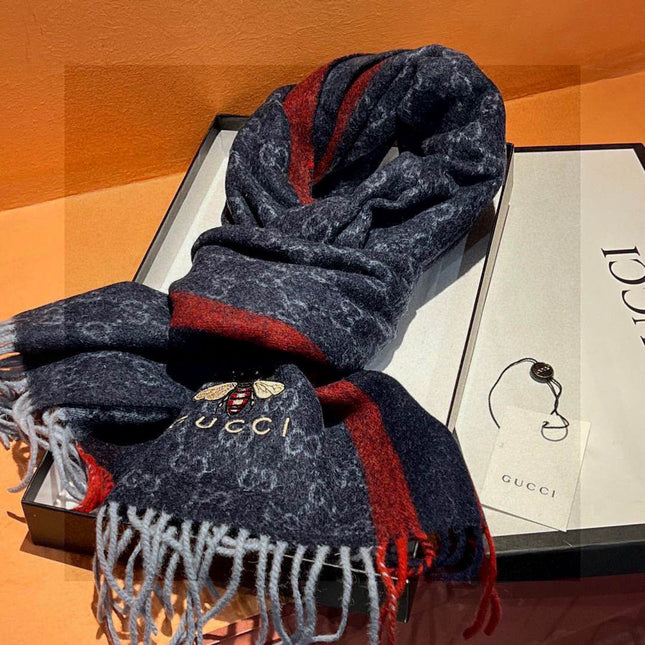 CHANEL 25S SCARF 190 IN CASHMERE 718528