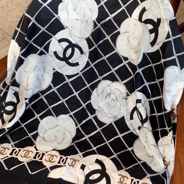 HERMES 25S SCARF 200 IN SILK 724721