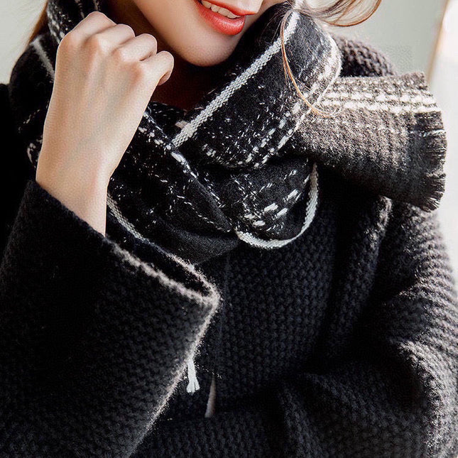 CHANEL 25S SCARF 200 IN CASHMERE 732052