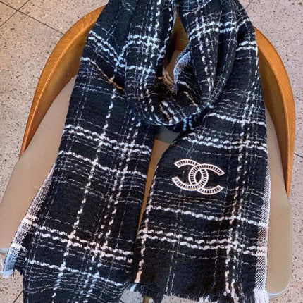 CHANEL 25S SCARF 200 IN CASHMERE 732052