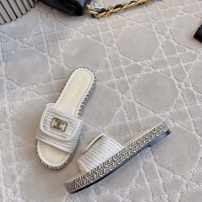 PLATFORM SLIPPERS IN WHITE WOOL AND LAMBSKIN