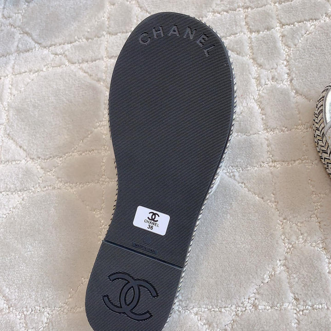 PLATFORM SLIPPERS IN SILVER WOOL AND LAMBSKIN
